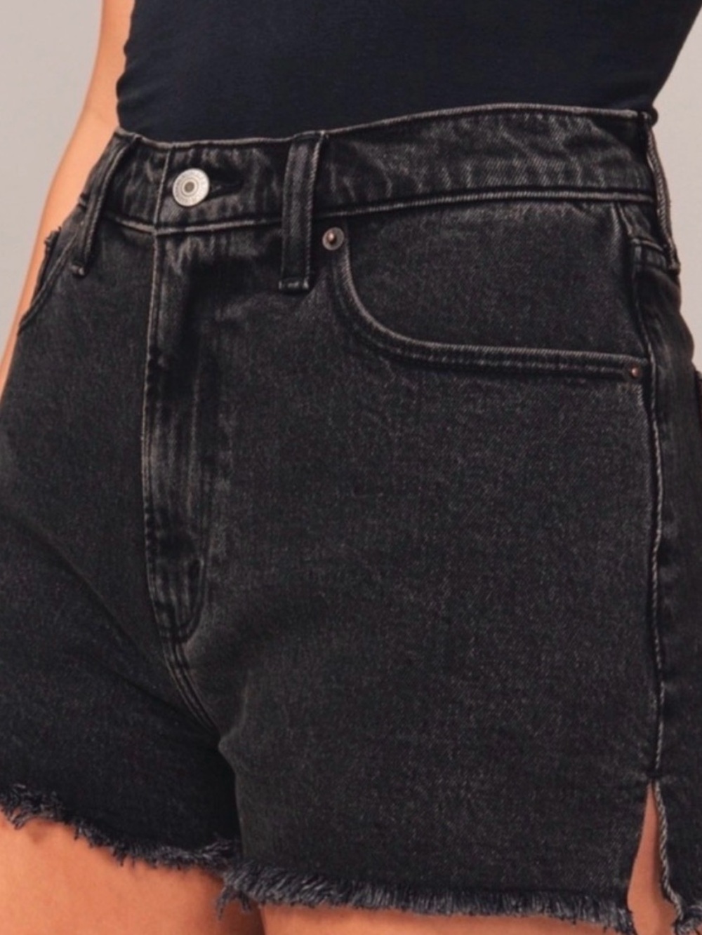 Abercrombie & Fitch Curve Love High Rise Mom Shorts - Size 27/4 - Washed black